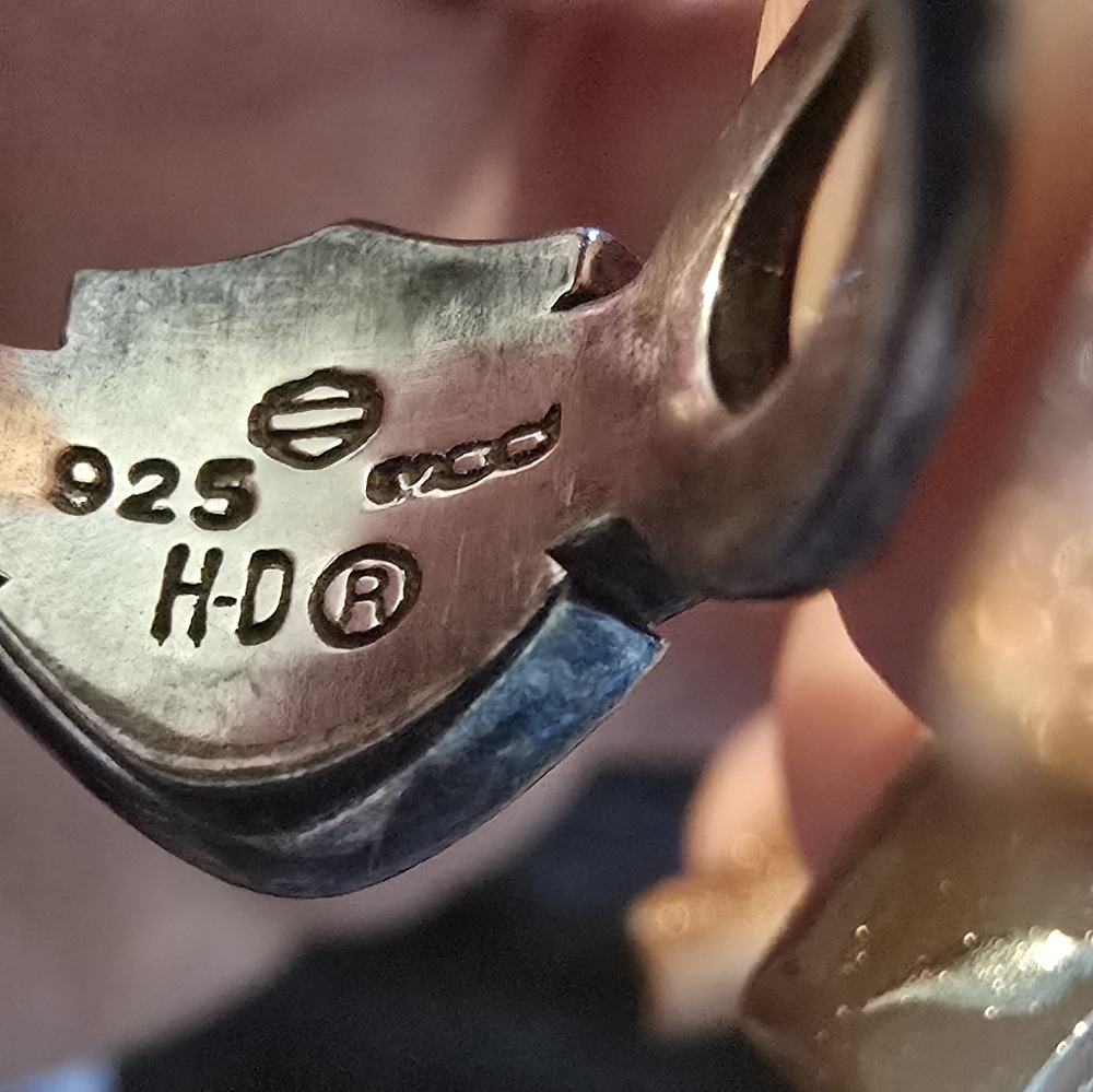 Harley-Davidson Silver and Pink Crystal Ring - Picture 2 of 6